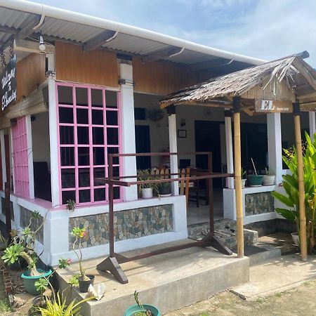 El Homestay Bunaken Exterior foto