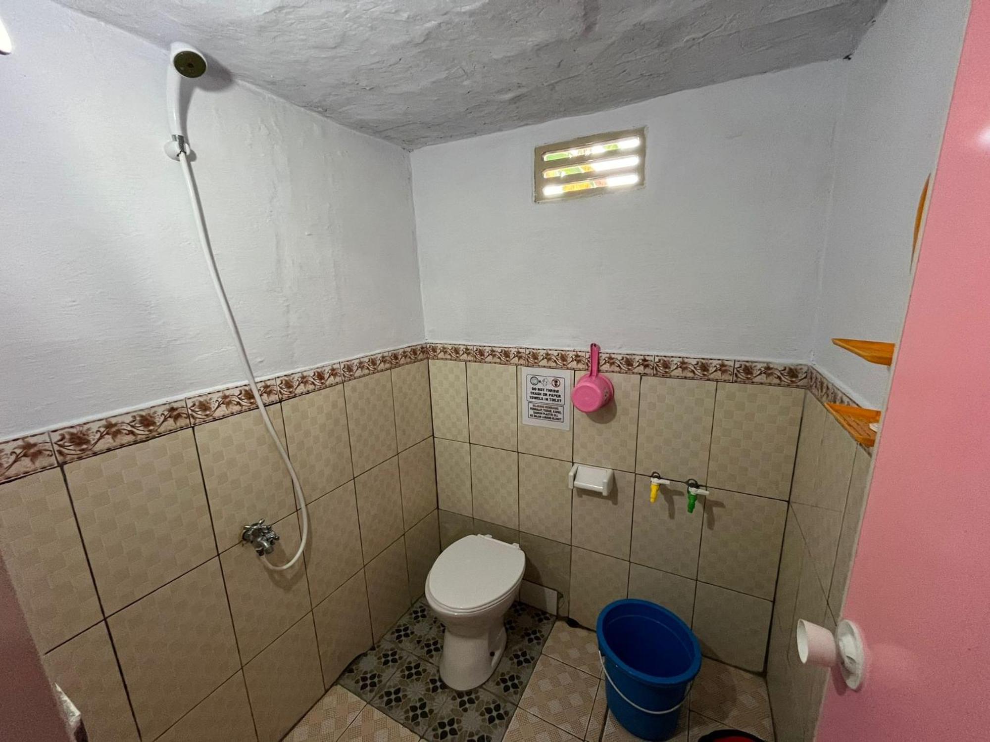 El Homestay Bunaken Exterior foto