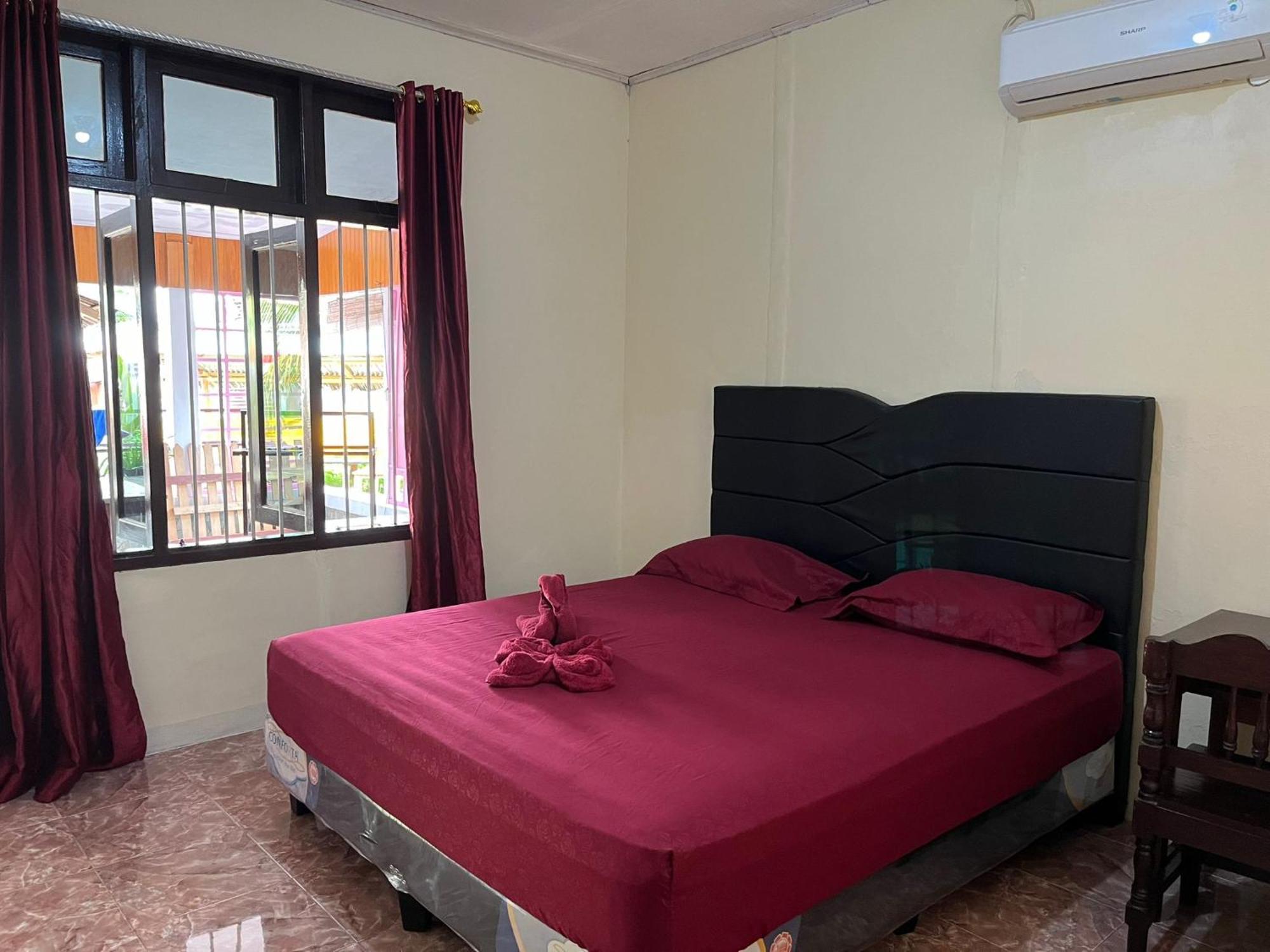 El Homestay Bunaken Exterior foto