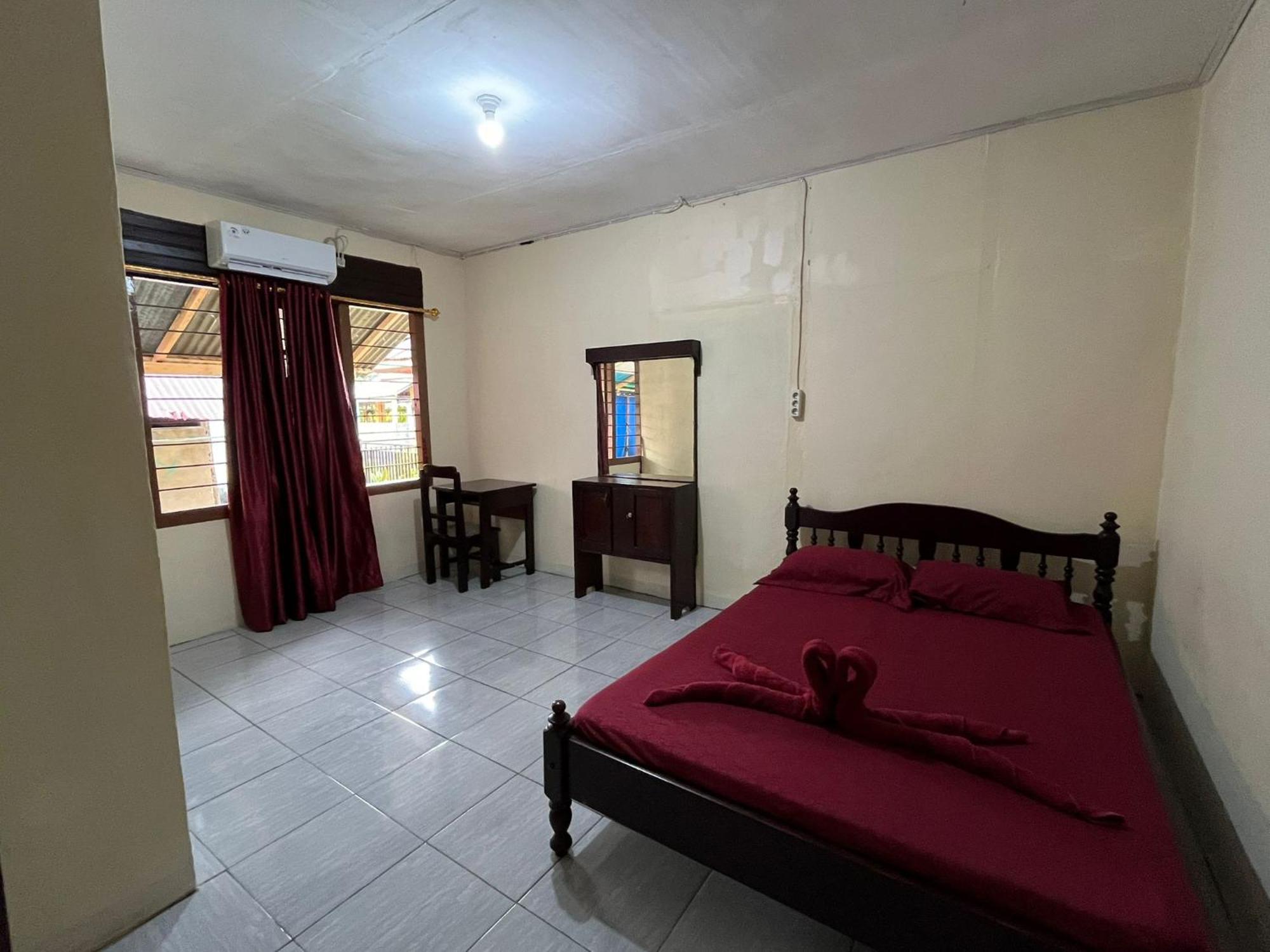 El Homestay Bunaken Exterior foto